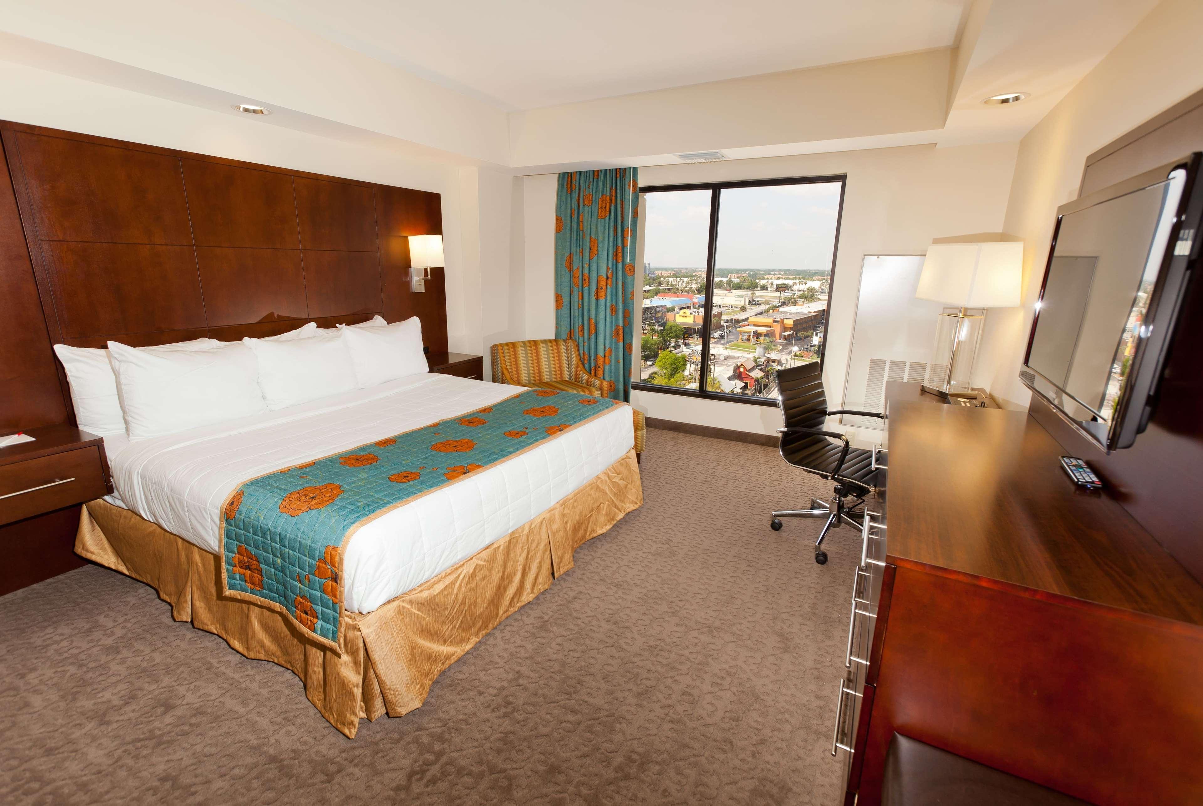 Ramada Plaza By Wyndham Orlando Resort & Suites Intl Drive Room photo