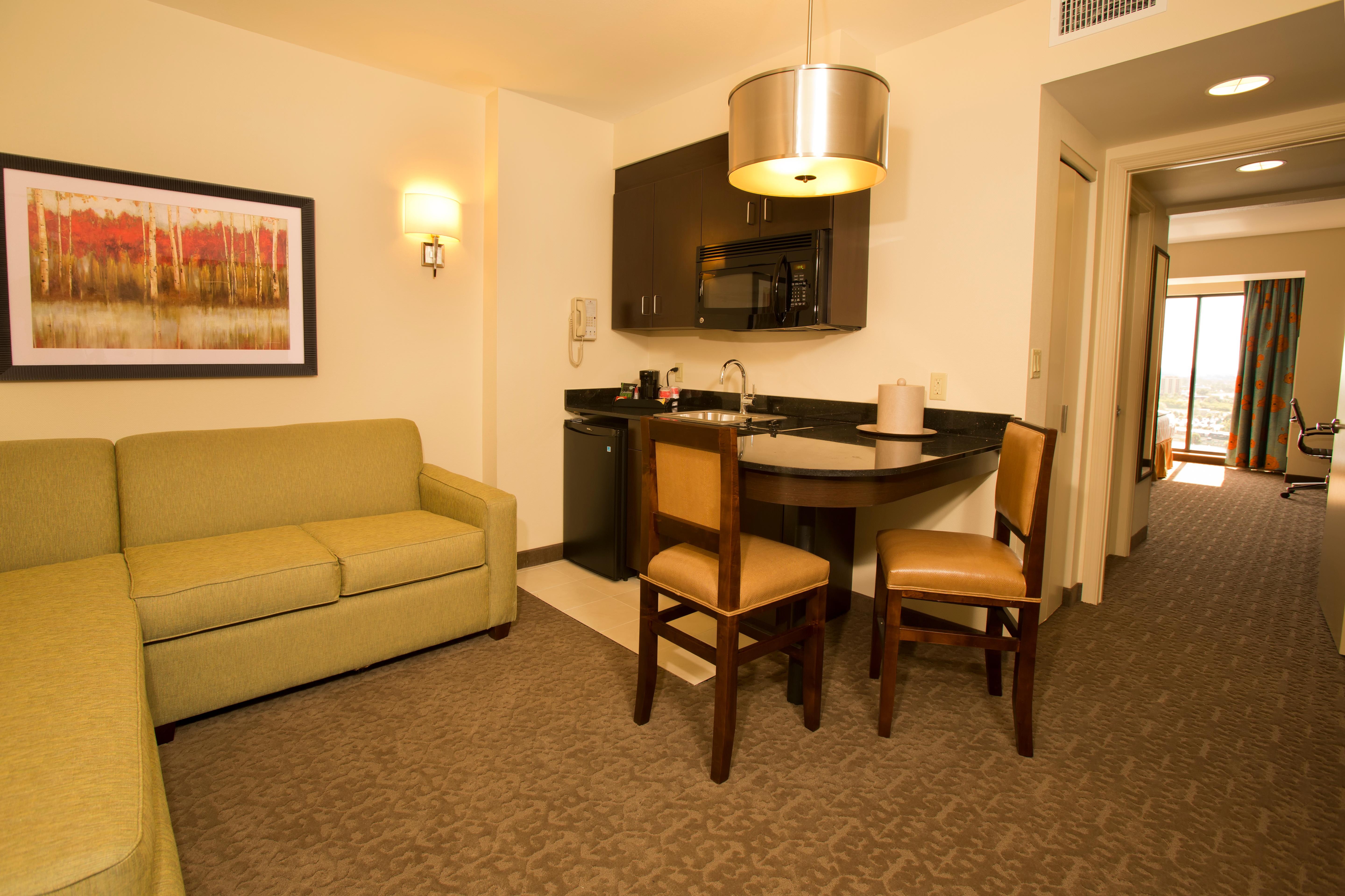 Ramada Plaza By Wyndham Orlando Resort & Suites Intl Drive Exterior photo