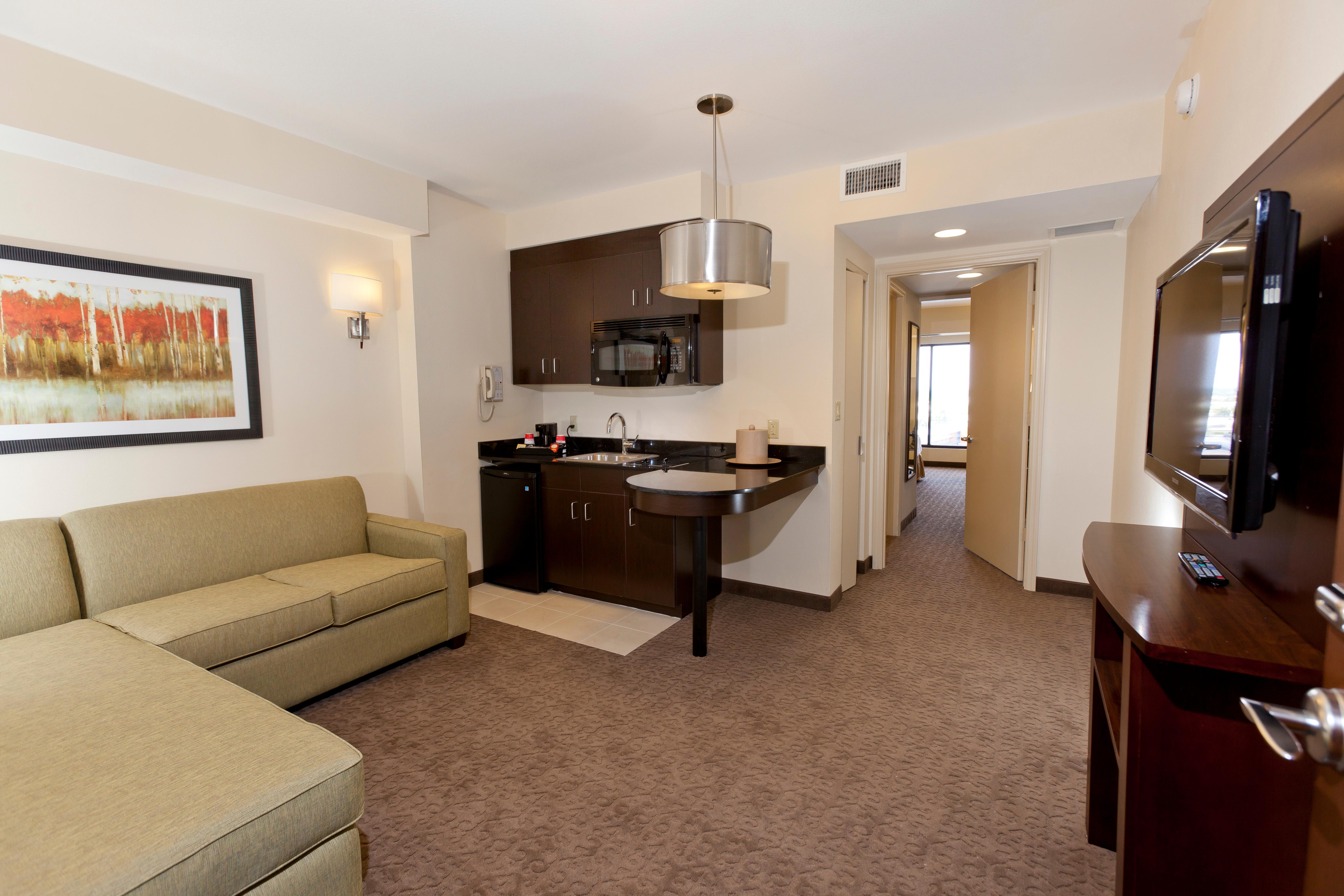 Ramada Plaza By Wyndham Orlando Resort & Suites Intl Drive Exterior photo