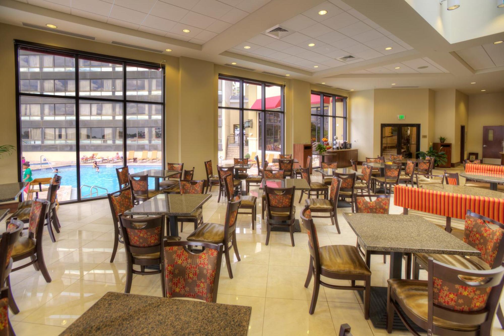 Ramada Plaza By Wyndham Orlando Resort & Suites Intl Drive Exterior photo