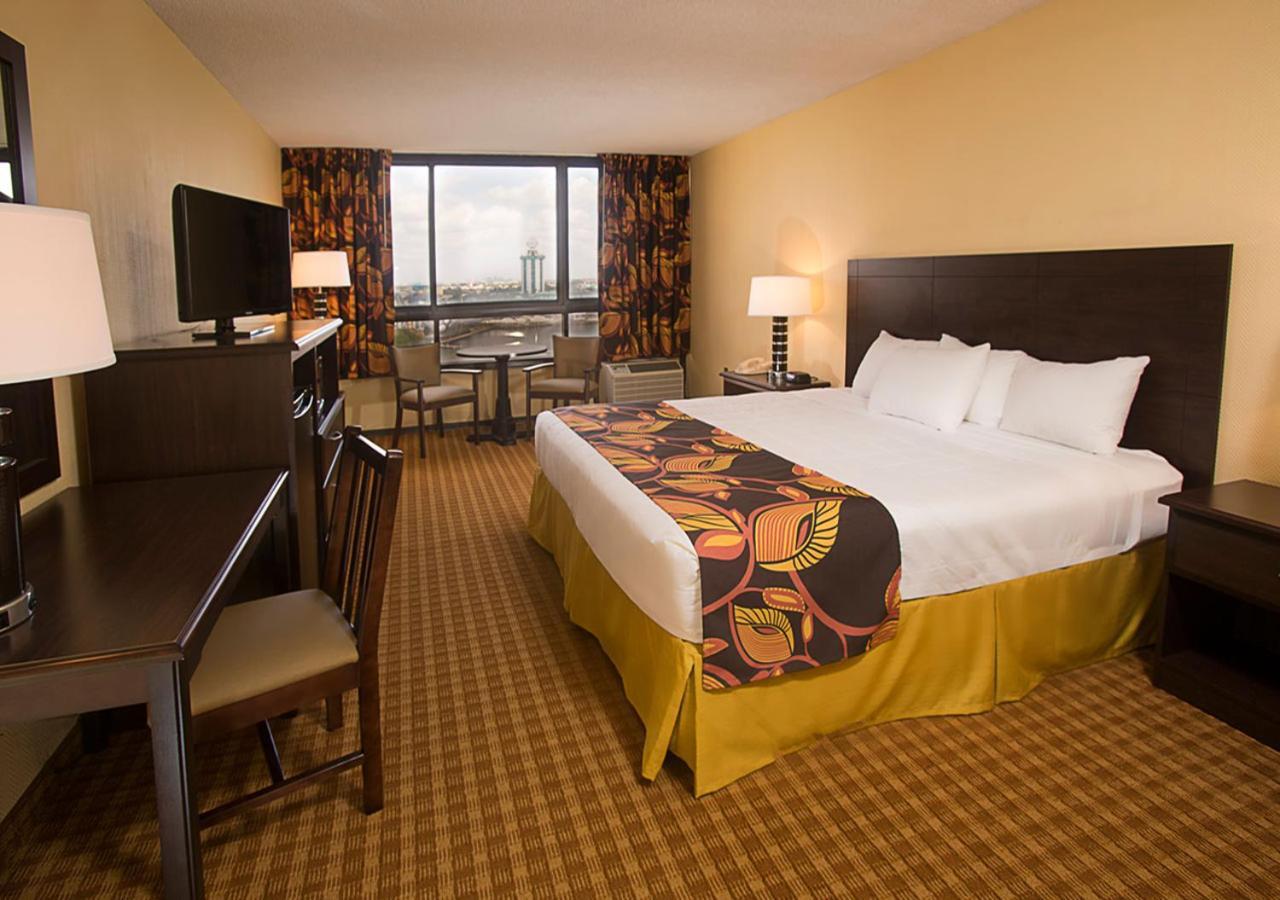 Ramada Plaza By Wyndham Orlando Resort & Suites Intl Drive Exterior photo
