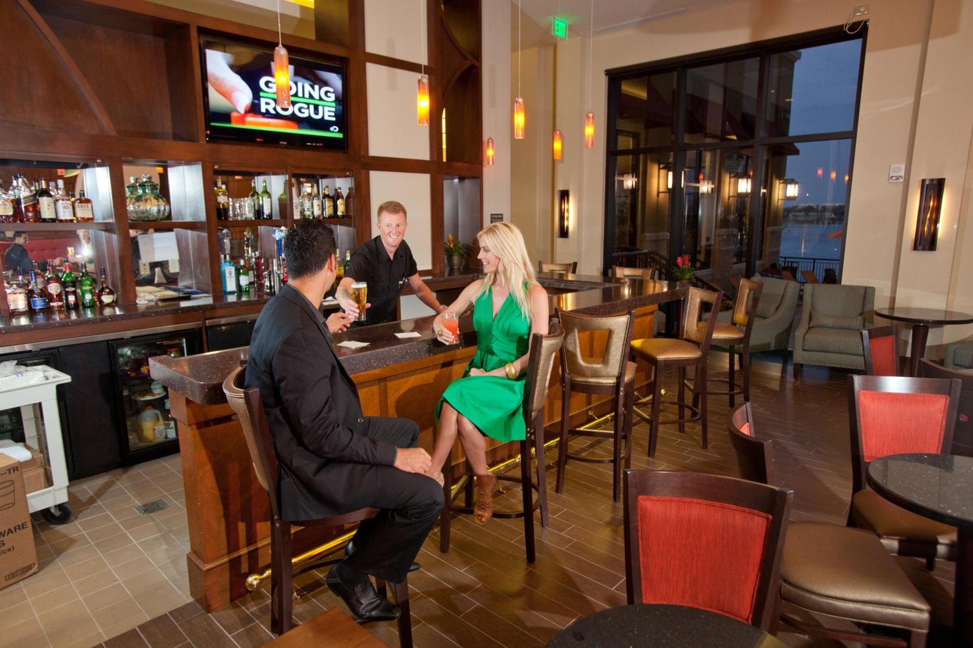 Ramada Plaza By Wyndham Orlando Resort & Suites Intl Drive Exterior photo
